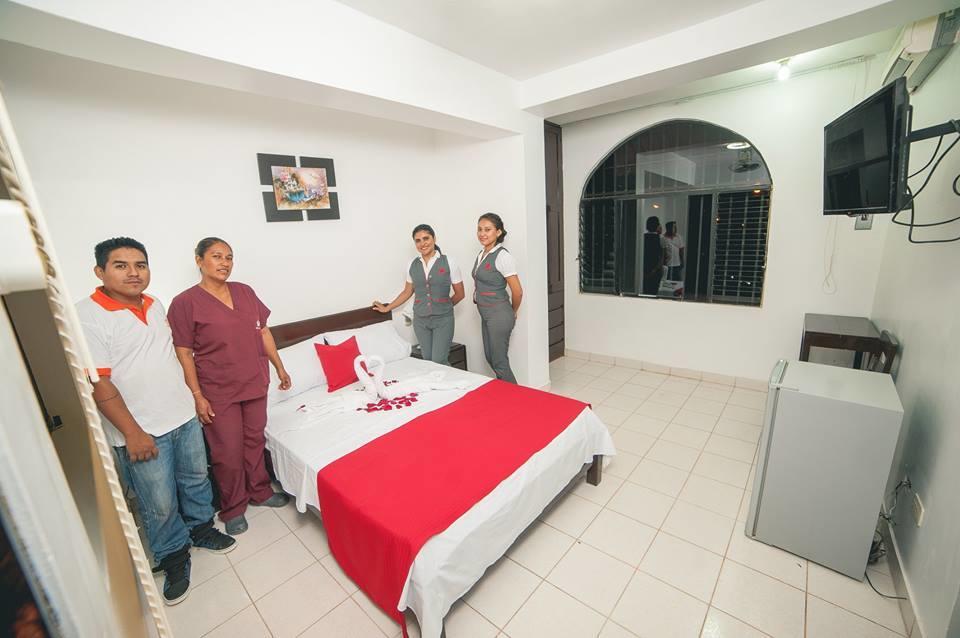 Hotel Luxor Пукальпа Экстерьер фото