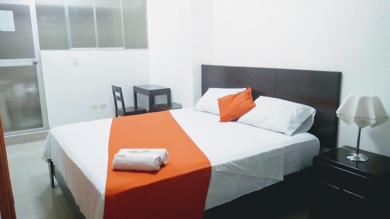 Hotel Luxor Пукальпа Экстерьер фото